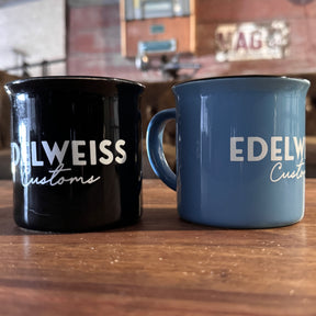 Tasse in Emaille Optik